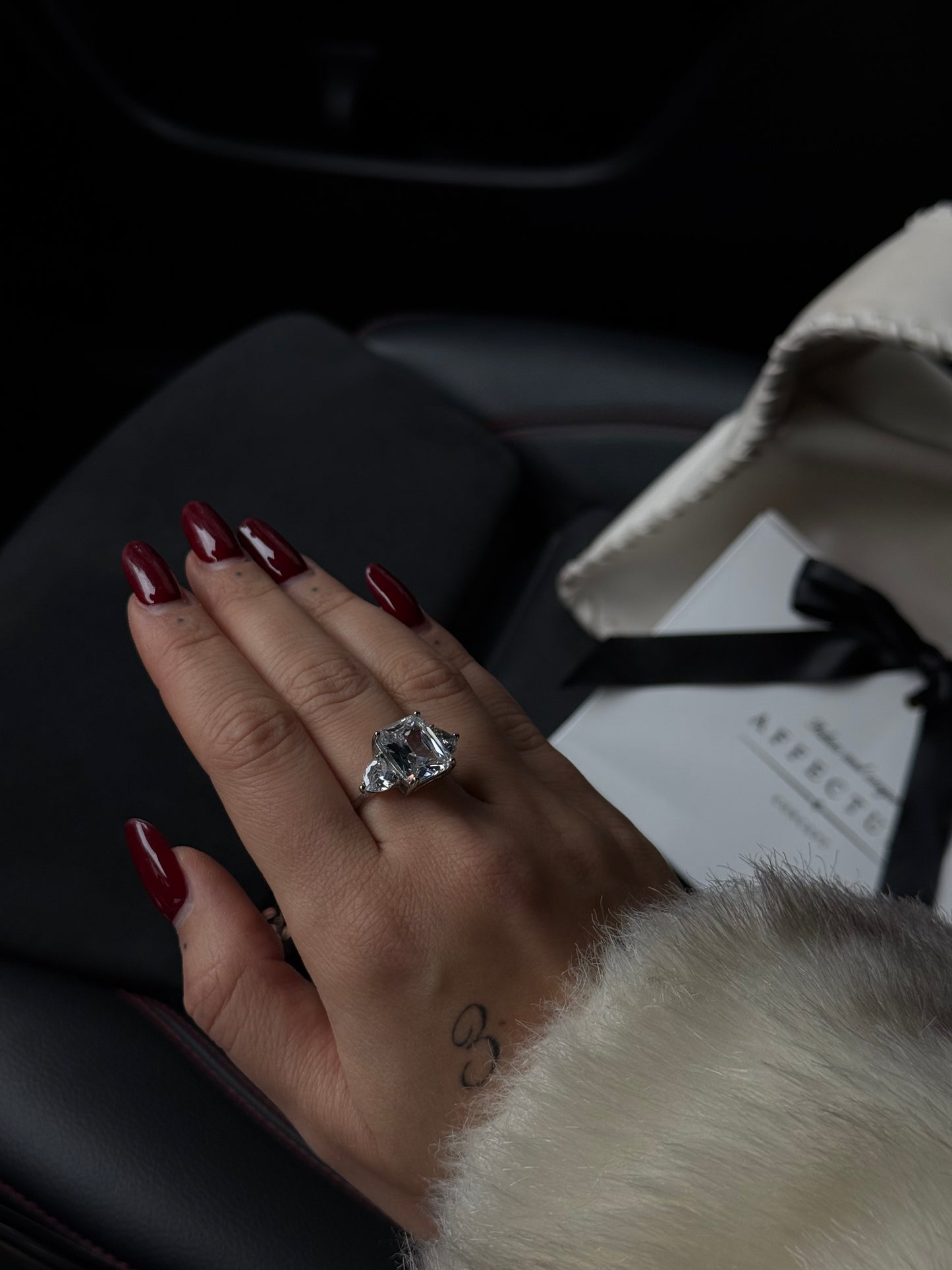 Inel ajustabil auriu/argintiu - "Engaged to Myself"