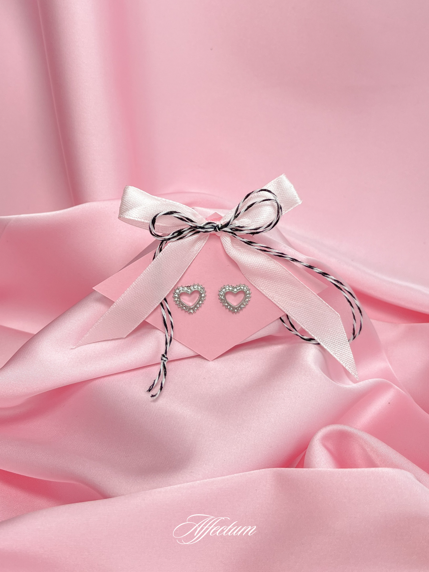 Cercei Edge of Desire - ediția mărțișor