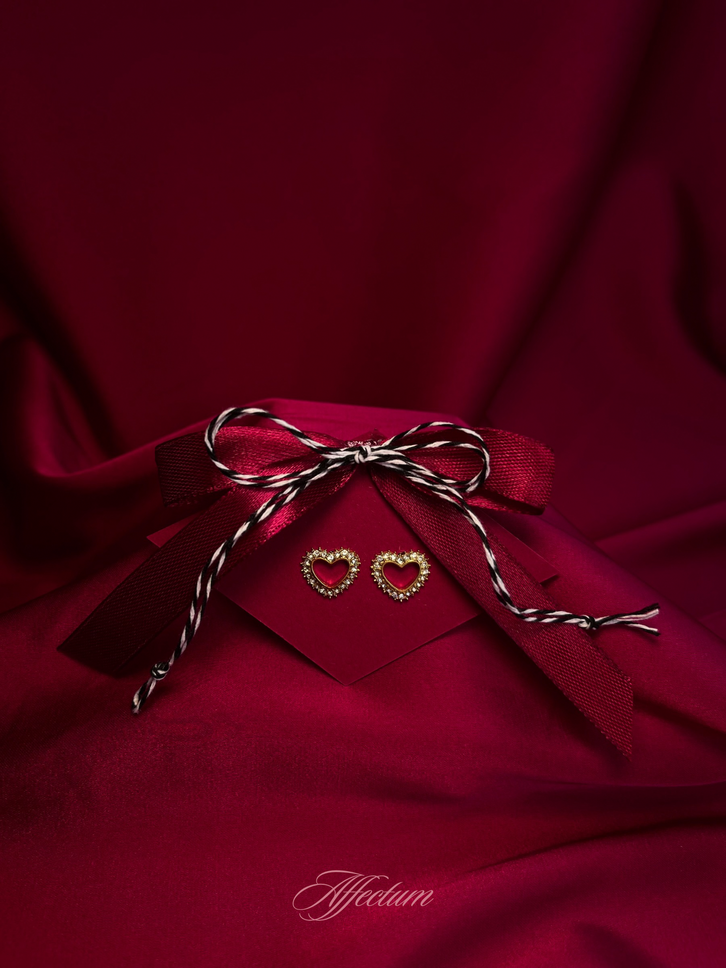 Cercei Edge of Desire - ediția mărțișor