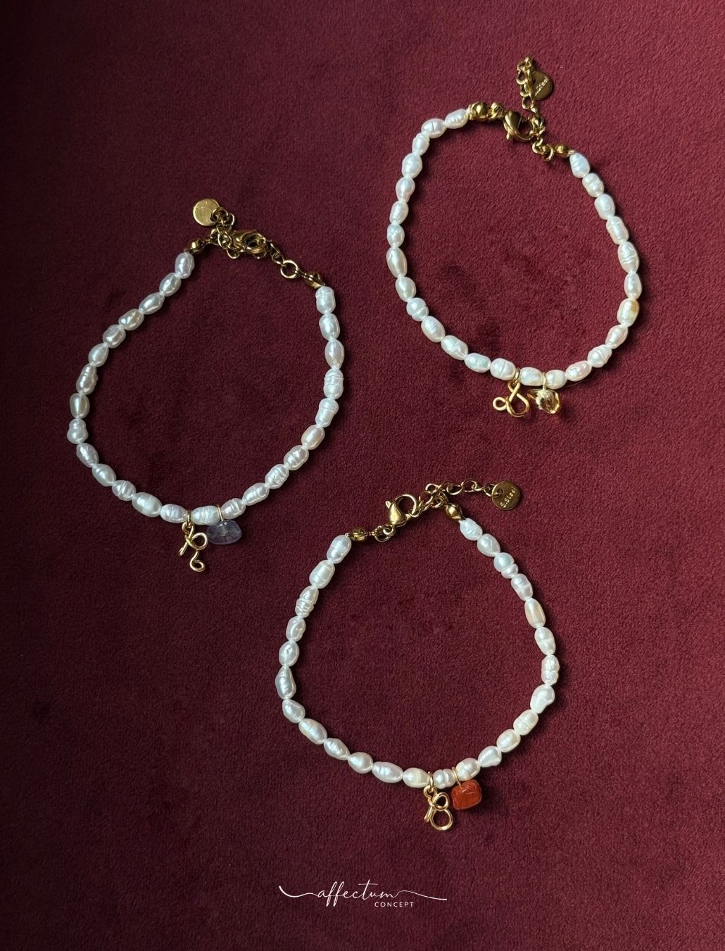 Bratara din perle reale - personalizata cu 1 initiala din sarma gold-filled